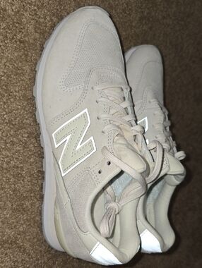 New Balance Women's Light Beige And Gray Suede & Mesh Sneakers